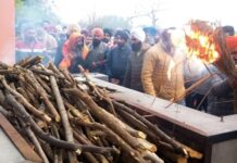 ਵਰਦੇ ਮੀਂਹ `ਚ ਗੁਰਫਤਹਿ ਡਿਵੈਲਪਰਜ਼ ਦੇ ਐਮ ਡੀ ਰਵਿੰਦਰ ਬਿੱਲਾ ਦੇ ਨੌਜਵਾਨ ਸਪੁੱਤਰ ਸਵ. ਦਿਲਪ੍ਰੀਤ ਨੂੰ ਹਜ਼ਾਰਾਂ ਲੋਕਾਂ ਵੱਲੋਂ ਸੇਜਲ ਅੱਖਾਂ ਨਾਲ ਅੰਤਿਮ ਵਿਦਾਇਗੀ