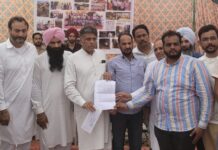 ਦੇਸ਼ ਦੇ ਸੰਵਿਧਾਨ ਨੂੰ ਖਤਮ ਕਰਨਾ ਚਾਹੁੰਦੀ ਹੈ ਕੇਂਦਰ ਦੀ ਭਾਜਪਾ ਸਰਕਾਰ – ਮਨੀਸ਼ ਤਿਵਾੜੀ